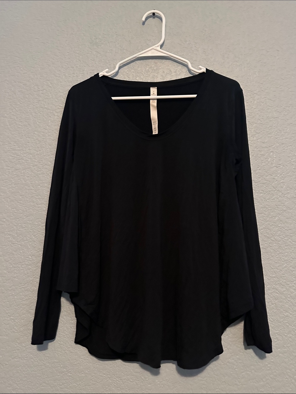 Lululemon Love Silk Blend Scoop Neck Top - Picture 2 of 6